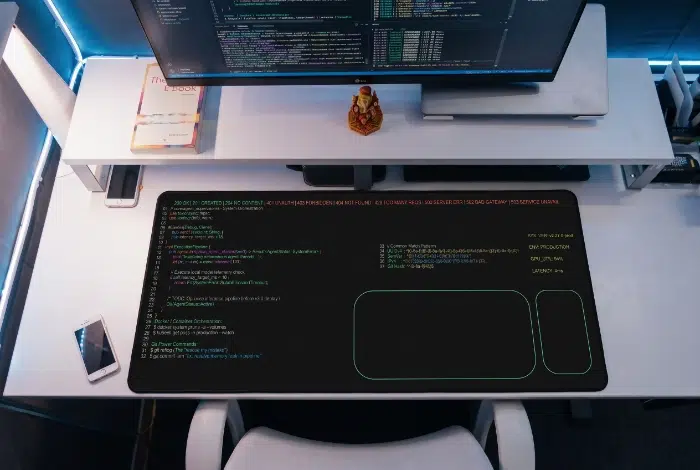 Developer Topdown Across The Board - Mundane